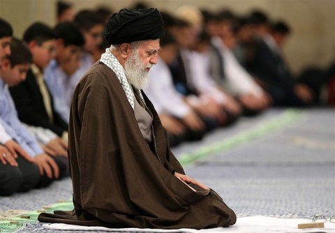 نماز جماعت ظهر